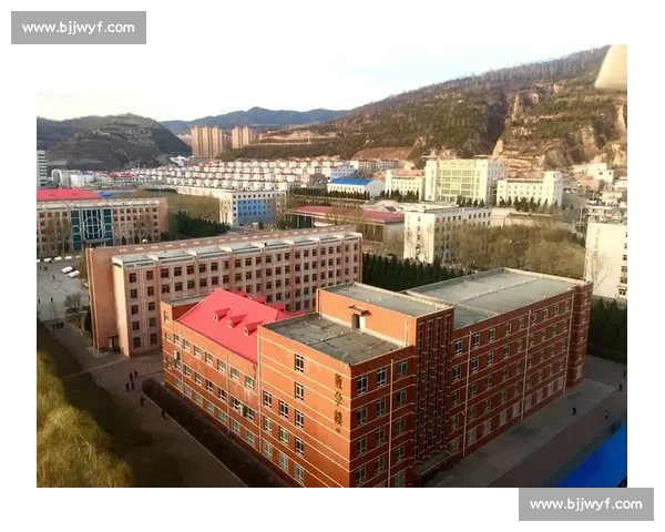 以载入史册为核心叙写时代变革与人类文明的伟大瞬间光辉历程篇章