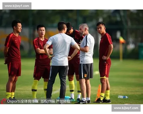 以助理教练为核心推动球队战术执行与人才培养新路径探索实践模式